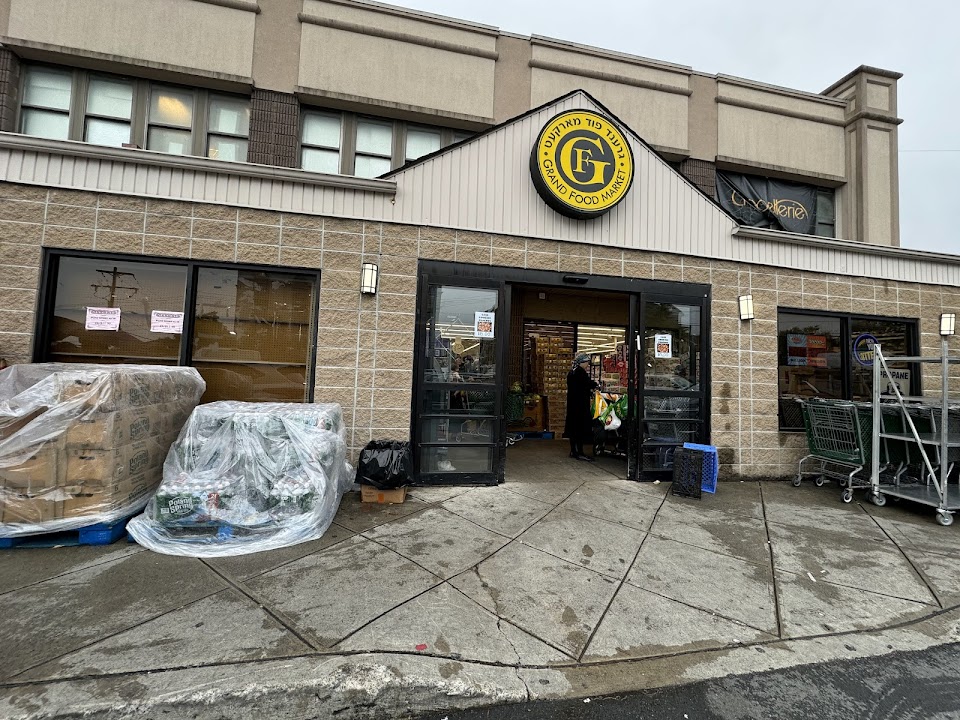 Grand Food Market