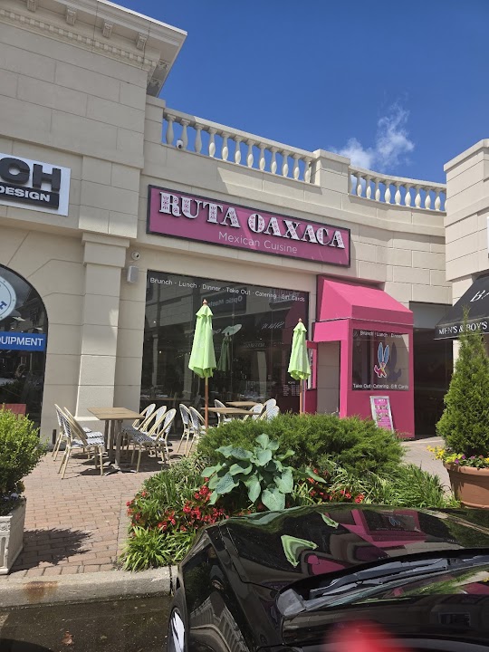 Woodbury Town Plaza