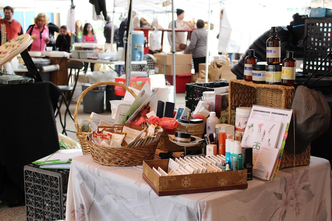 Riverdale Y Sunday Market