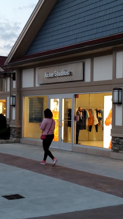 Acne Studios Woodbury Outlet