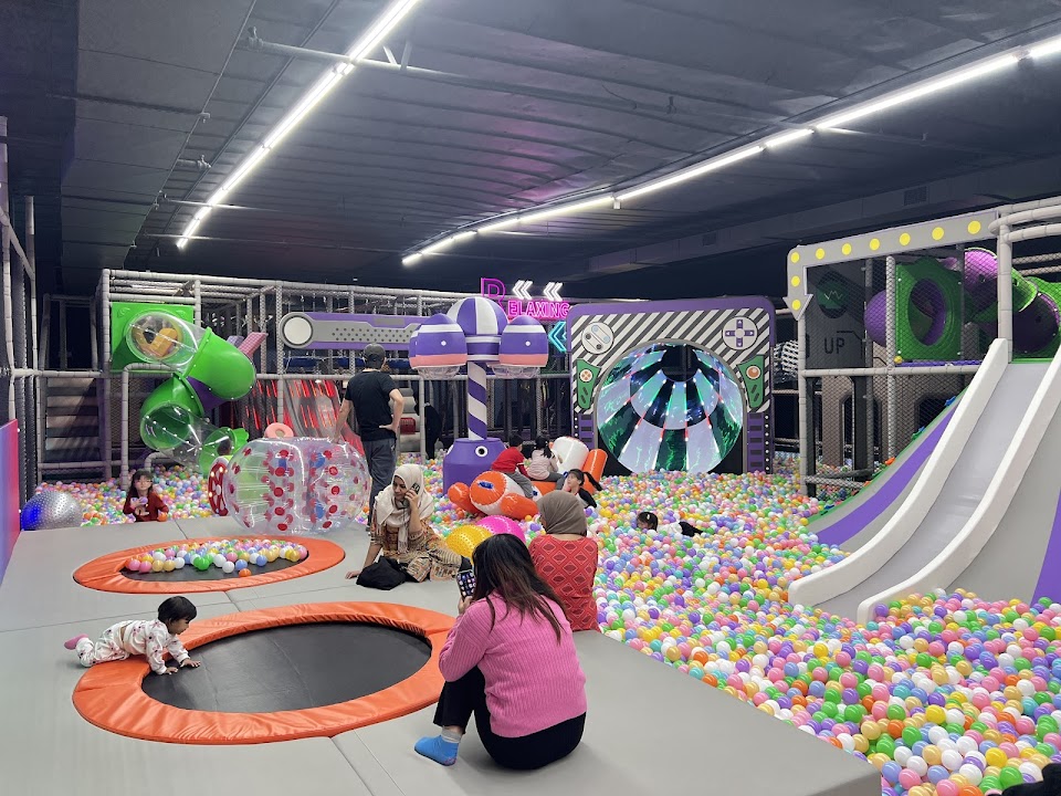 Max Funland