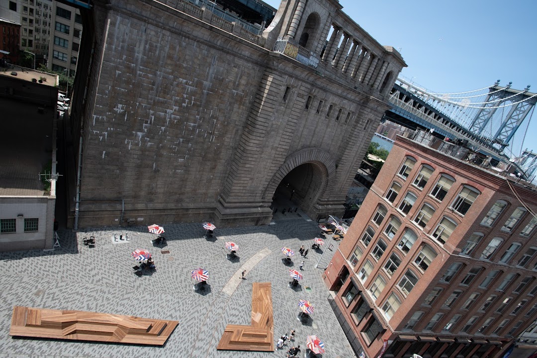 DUMBO Archway Plaza