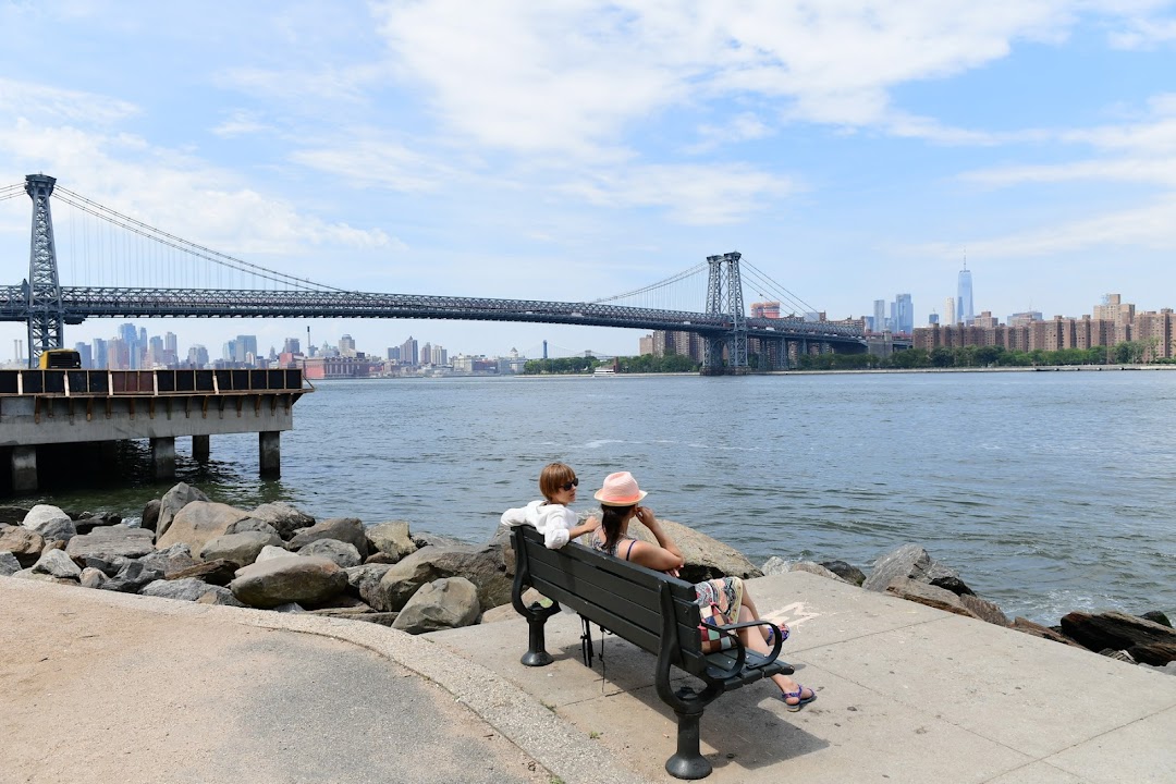 Grand Ferry Park