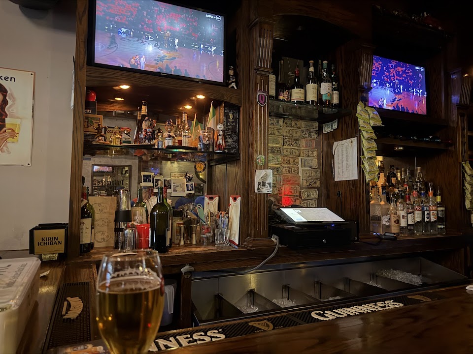 Daly's Pub