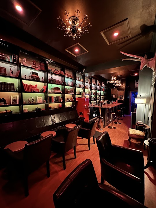 Upstairs Cocktail Bar