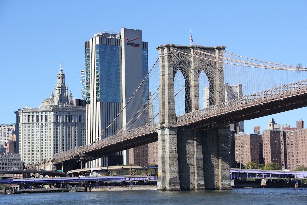 Brooklyn Bridge Lookout