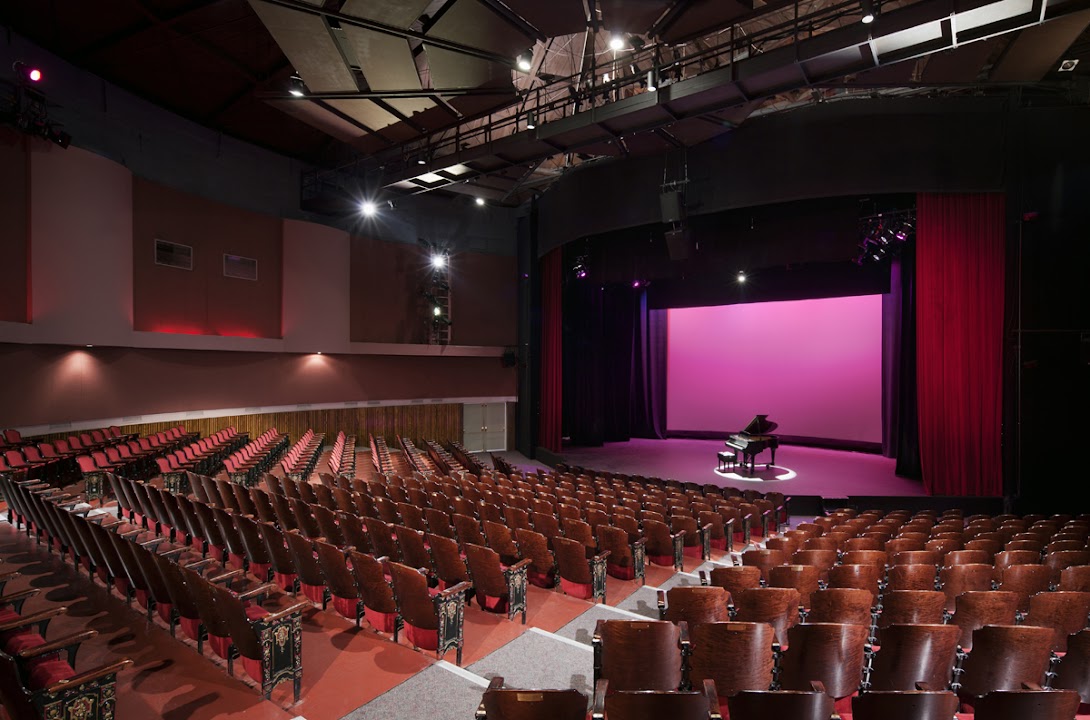 Queens Theatre