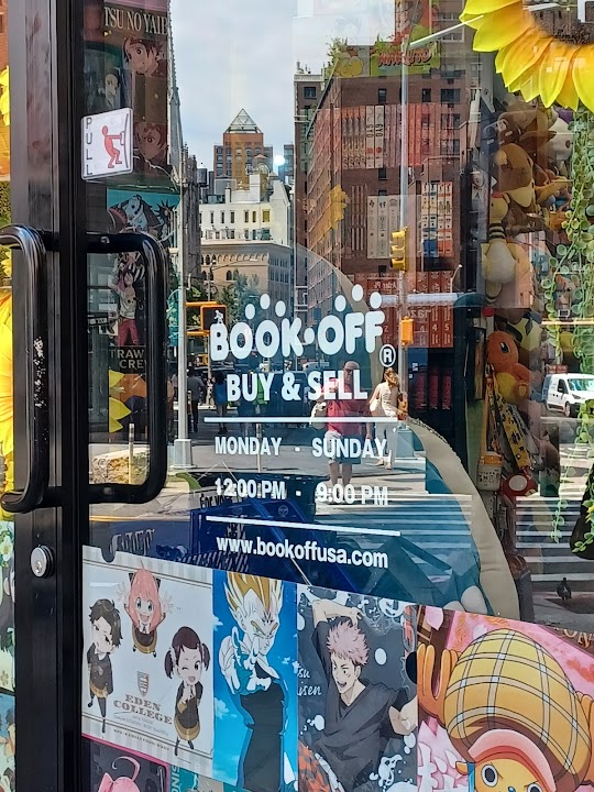 BOOKOFF Ani-Lab NoHo Store